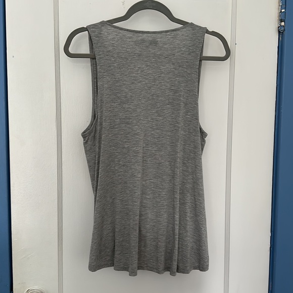 Grey Abercrombie top - Picture 2 of 2
